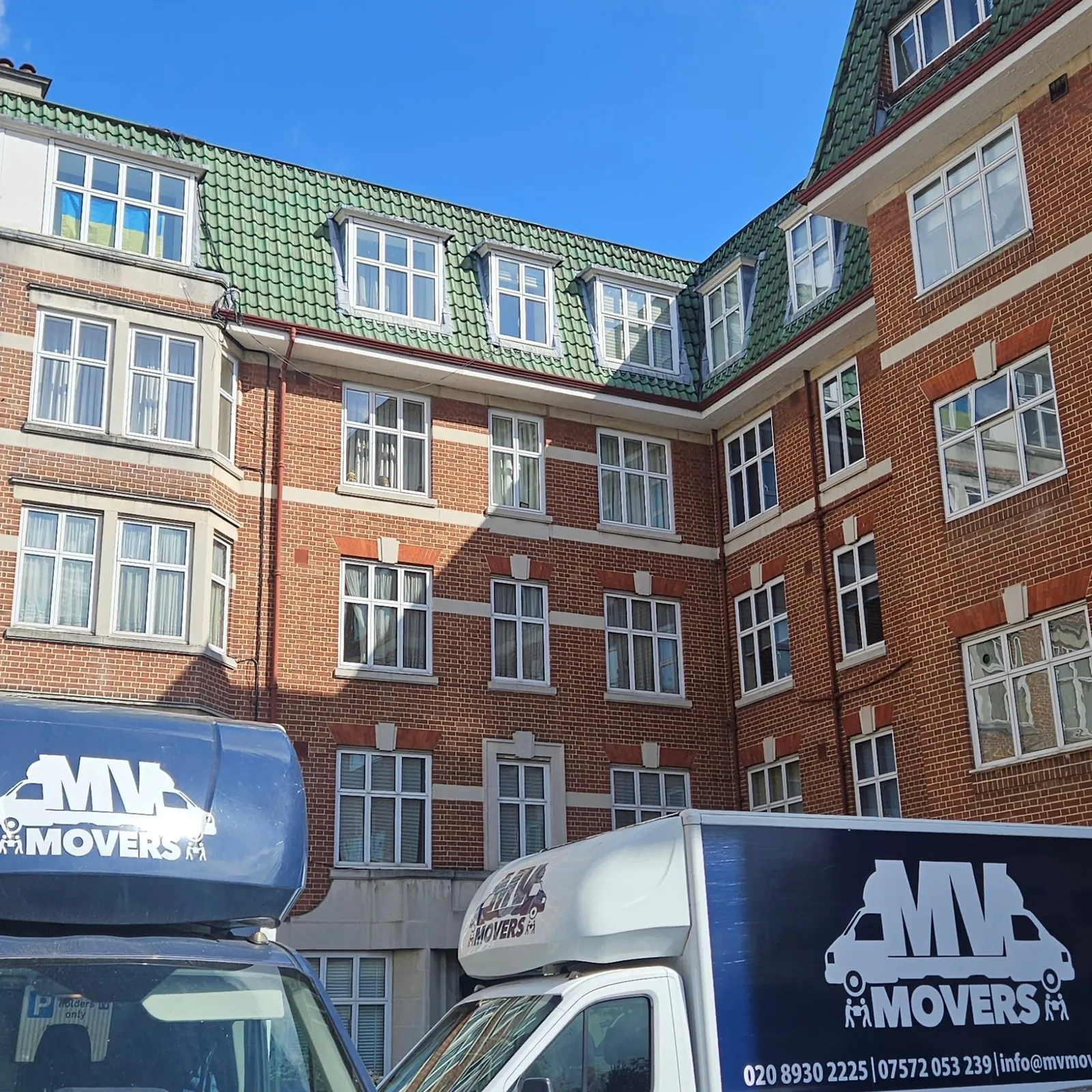 Mansion block – Porter briefed, lift booked – MV Movers Mansion block – Porter briefed, lift booked – MV Movers