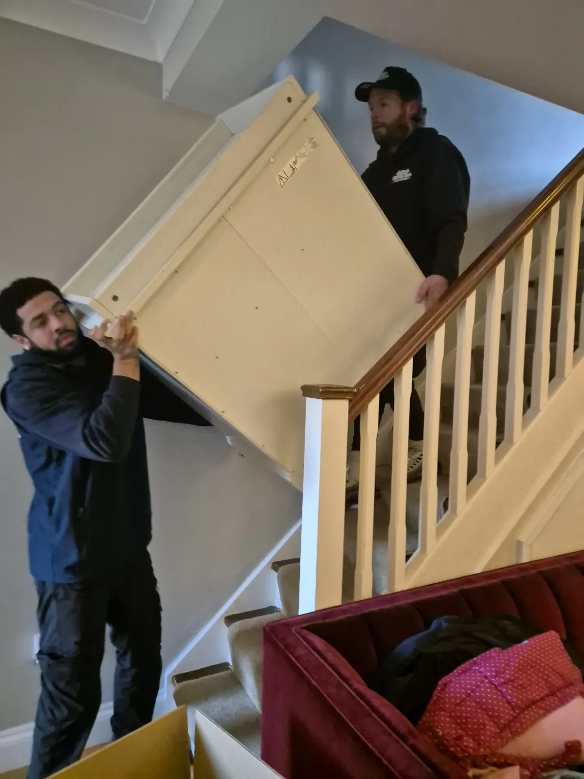 Wardrobe, stairs – Down in one piece, up in one piece. MV Movers Wardrobe, stairs – Down in one piece, up in one piece. MV Movers