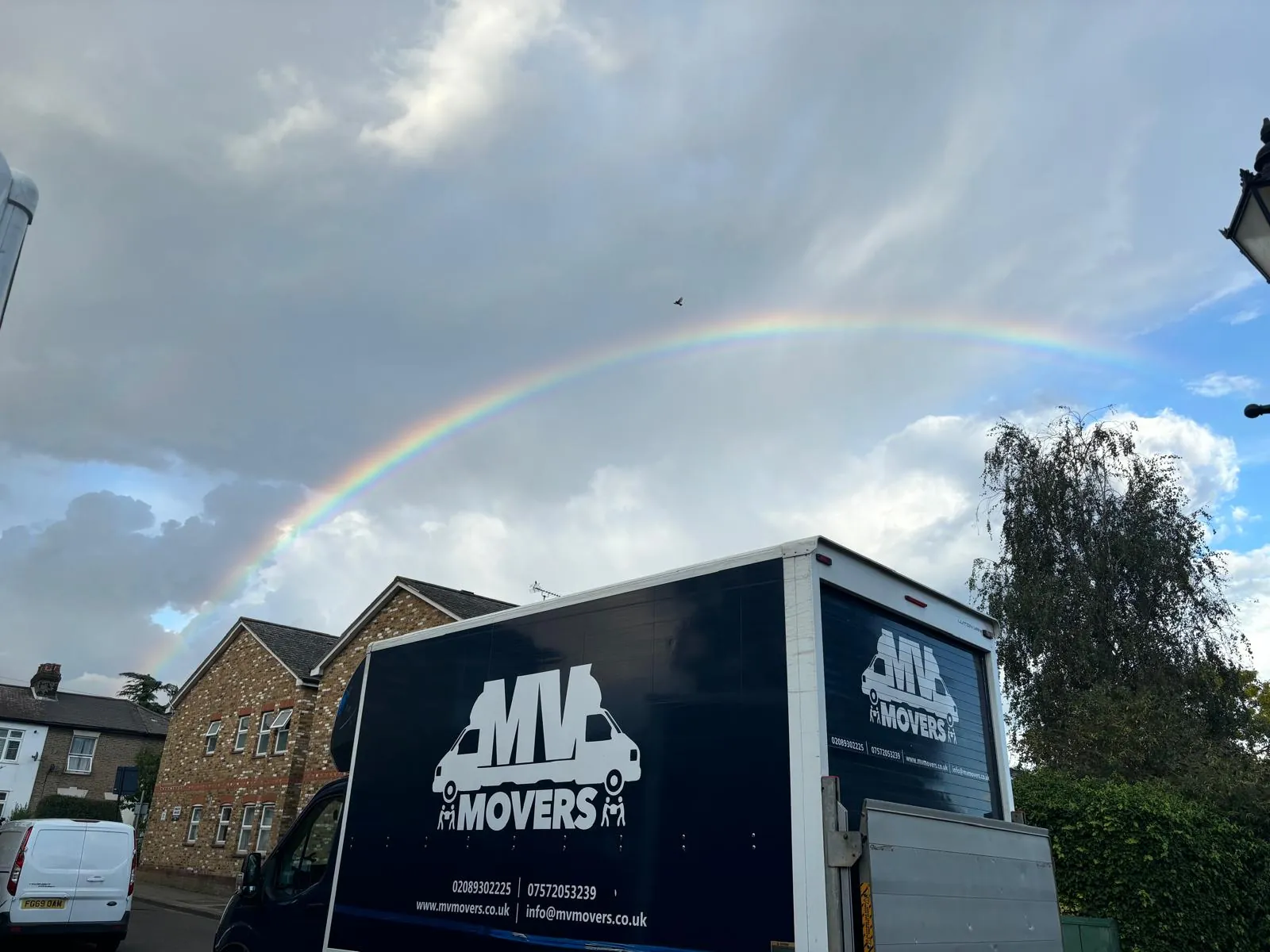 Rainbow – Van under a West London rainbow – MV Movers Rainbow – Van under a West London rainbow – MV Movers