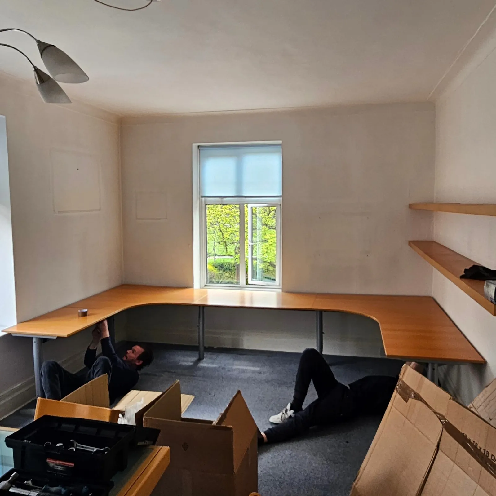 Office rebuild – Desks going back together – MV Movers Office rebuild – Desks going back together – MV Movers