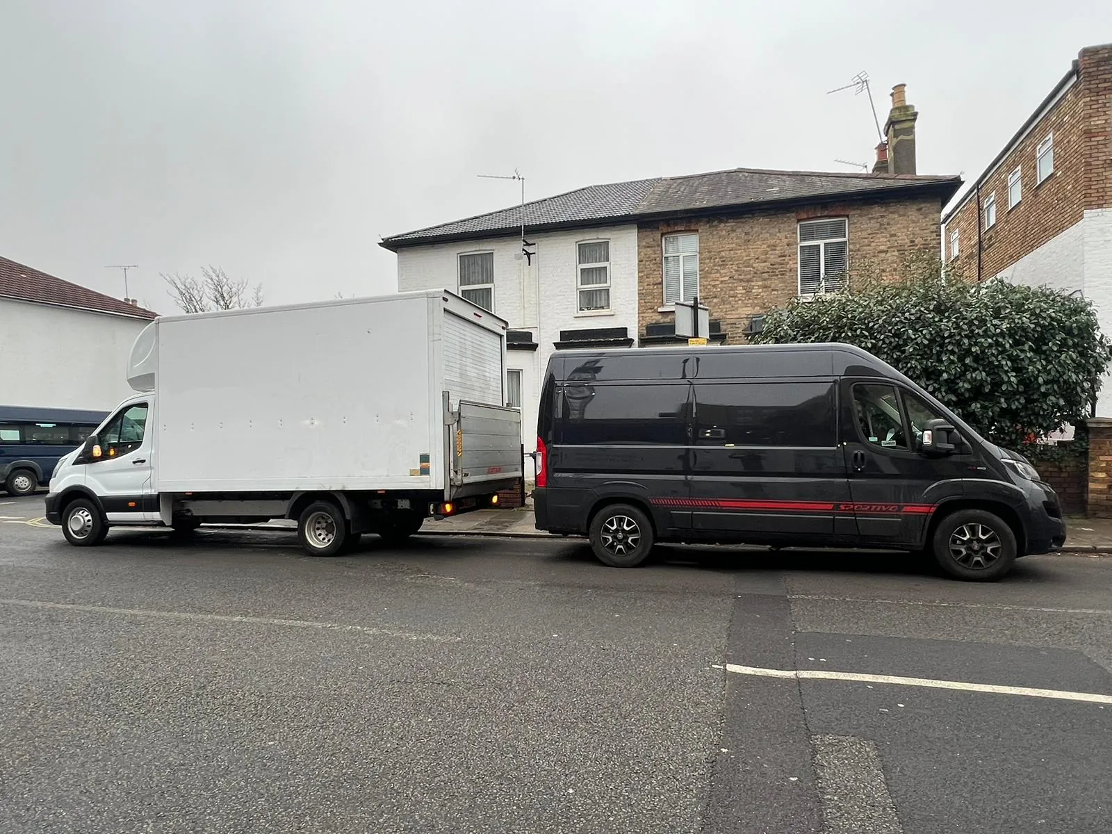 Two vans – Return run from Cornwall – MV Movers Two vans – Return run from Cornwall – MV Movers